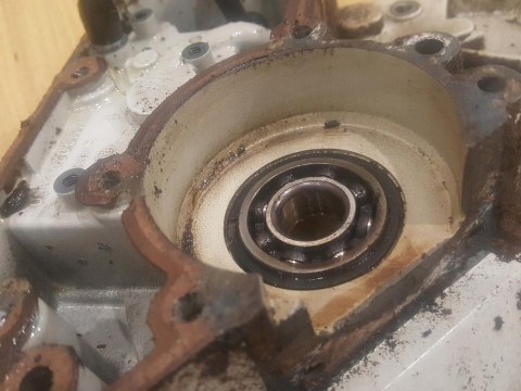 STIHL 030 AV KARTER OBUDOWA SILNIKA KORPUS POŁÓWKA STIHL 030 AV KARTER OBUDOWA SILNIKA KORPUS POŁÓWKA