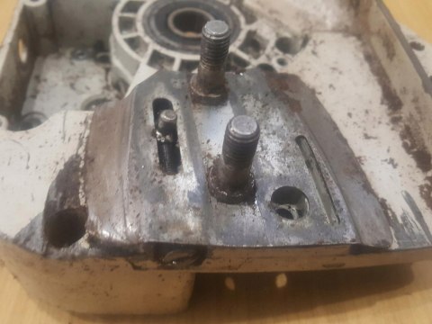 STIHL 030 AV KARTER OBUDOWA SILNIKA KORPUS POŁÓWKA STIHL 030 AV KARTER OBUDOWA SILNIKA KORPUS POŁÓWKA