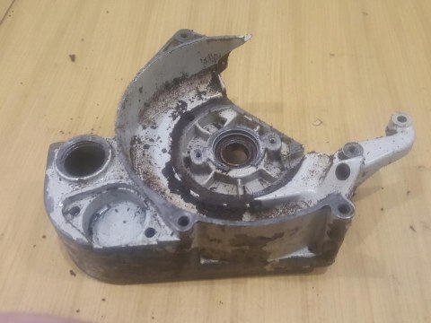 STIHL 030 AV KARTER OBUDOWA SILNIKA KORPUS POŁÓWKA STIHL 030 AV KARTER OBUDOWA SILNIKA KORPUS POŁÓWKA
