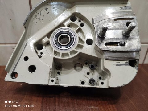 STIHL 030 AV KARTER OBUDOWA SILNIKA POŁÓWKA BLOK STIHL 030 AV KARTER OBUDOWA SILNIKA POŁÓWKA BLOK