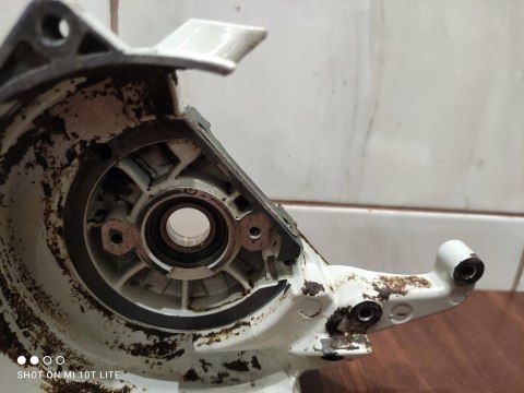 STIHL 030 AV KARTER OBUDOWA SILNIKA POŁÓWKA BLOK STIHL 030 AV KARTER OBUDOWA SILNIKA POŁÓWKA BLOK