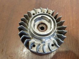 STIHL 031 032 AV MAGNETO KOŁO MAGNESOWE