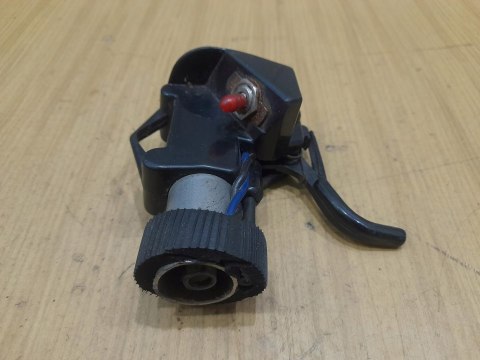 IKRA BT 1035 RĄCZKA GAZU RĘKOJEŚĆ UCHWYT MANETKA IKRA BT 1035 RĄCZKA GAZU RĘKOJEŚĆ UCHWYT MANETKA