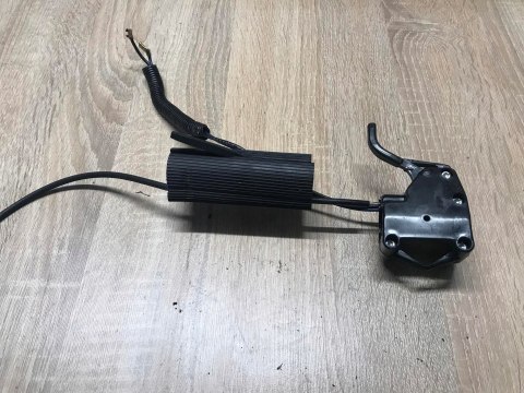 IKRA BT 1035 RĄCZKA GAZU UCHWYT RĘKOJEŚĆ MANETKA IKRA BT 1035 RĄCZKA GAZU UCHWYT RĘKOJEŚĆ MANETKA
