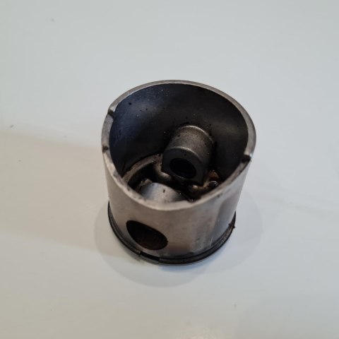 IKRA BT 1040 CYLINDER TŁOK ORYGINAŁ KOMPLET IKRA BT 1040 CYLINDER TŁOK ORYGINAŁ KOMPLET