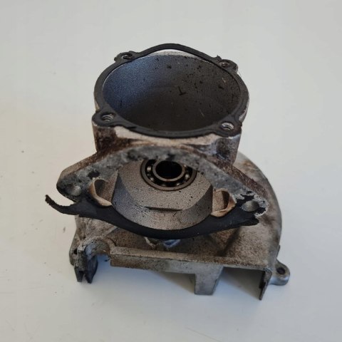 IKRA BT 1040 KARTER OBUDOWA SILNIKA KORPUS IKRA BT 1040 KARTER OBUDOWA SILNIKA KORPUS