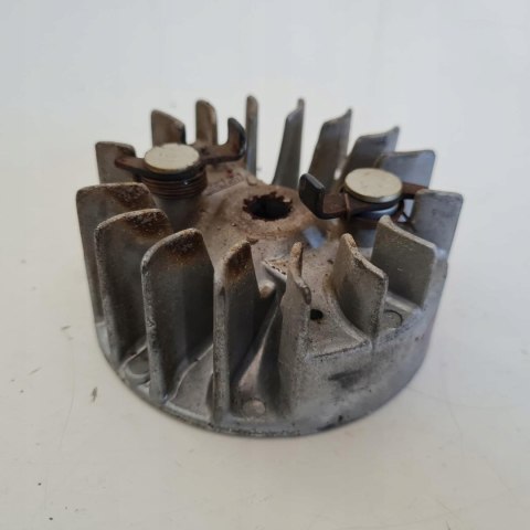 IKRA BT 1040 MAGNETO KOŁO MAGNESOWE IKRA BT 1040 MAGNETO KOŁO MAGNESOWE