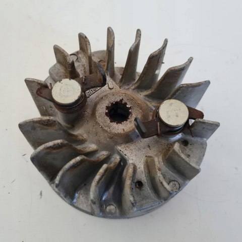 IKRA BT 1040 MAGNETO KOŁO MAGNESOWE IKRA BT 1040 MAGNETO KOŁO MAGNESOWE