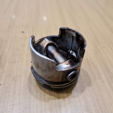 NAC CG430B CYLINDER TŁOK ORYGINAŁ KOMPLET NAC CG430B CYLINDER TŁOK ORYGINAŁ KOMPLET