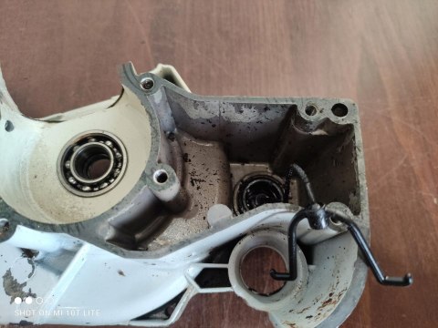 STIHL 028 AV KARTER OBUDOWA SILNIKA POŁÓWKA BLOK STIHL 028 AV KARTER OBUDOWA SILNIKA POŁÓWKA BLOK