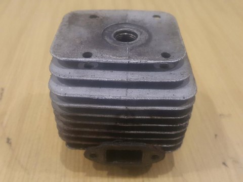 STIHL 030 AV CYLINDER TŁOK ORYGINAŁ KOMPLET STIHL 030 AV CYLINDER TŁOK ORYGINAŁ KOMPLET