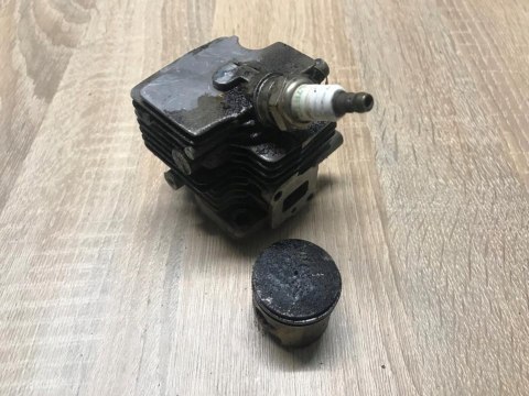 CASTEL BC 210 CYLINDER TŁOK ORYGINAŁ KOMPLET CASTEL BC 210 CYLINDER TŁOK ORYGINAŁ KOMPLET