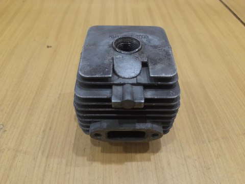 IKRA BT 1035 CYLINDER TŁOK ORYGINAŁ KOMPLET IKRA BT 1035 CYLINDER TŁOK ORYGINAŁ KOMPLET