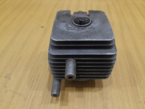 IKRA BT 1035 CYLINDER TŁOK ORYGINAŁ KOMPLET IKRA BT 1035 CYLINDER TŁOK ORYGINAŁ KOMPLET