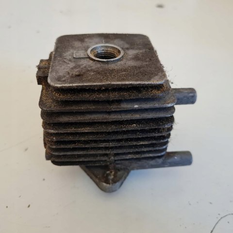 IKRA BT 1035 CYLINDER TŁOK ORYGINAŁ KOMPLET IKRA BT 1035 CYLINDER TŁOK ORYGINAŁ KOMPLET