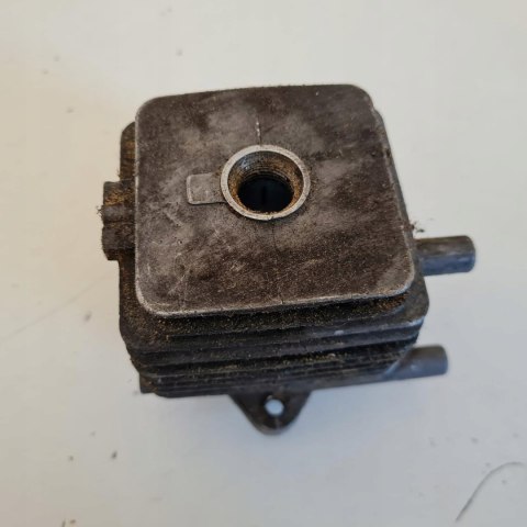 IKRA BT 1035 CYLINDER TŁOK ORYGINAŁ KOMPLET IKRA BT 1035 CYLINDER TŁOK ORYGINAŁ KOMPLET