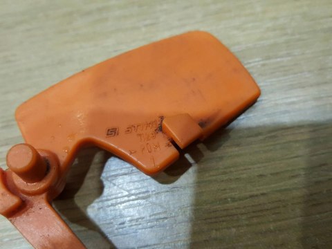 STIHL 020 MS 200 T WŁĄCZNIK PRZYCISK DŹWIGNIA STIHL 020 MS 200 T WŁĄCZNIK PRZYCISK DŹWIGNIA