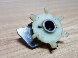 BRIGGS STRATTON SPRINT 40 REGULATOR OBROTÓW