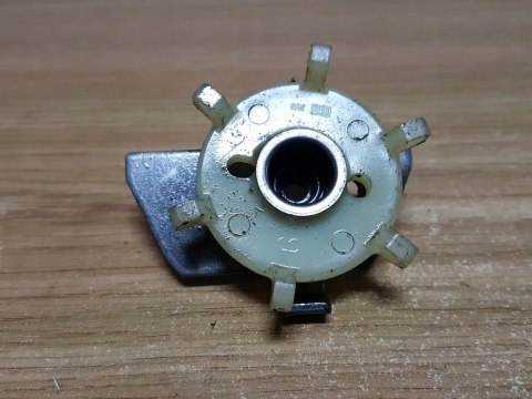 BRIGGS STRATTON SPRINT 40 REGULATOR OBROTÓW BRIGGS STRATTON SPRINT 40 REGULATOR OBROTÓW