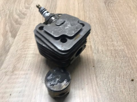 BUDGET BBKS 1235 CYLINDER TŁOK ORYGINAŁ KOMPLET BUDGET BBKS 1235 CYLINDER TŁOK ORYGINAŁ KOMPLET