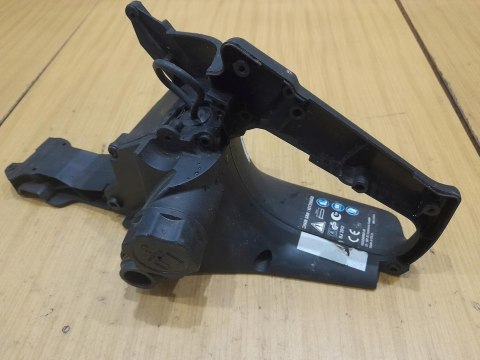 HUSQVARNA SE 561 82 RĄCZKA GAZU RĘKOJEŚĆ ZBIORNIK HUSQVARNA SE 561 82 RĄCZKA GAZU RĘKOJEŚĆ ZBIORNIK