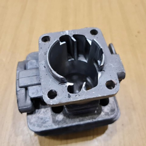 HYUNDAI HSDT30 CYLINDER TŁOK ORYGINAŁ KOMPLET HYUNDAI HSDT30 CYLINDER TŁOK ORYGINAŁ KOMPLET
