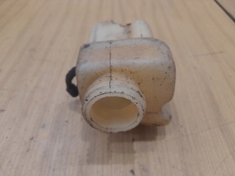 STIHL 017 018 MS 170 180 ZBIORNIK PALIWA BAK STIHL 017 018 MS 170 180 ZBIORNIK PALIWA BAK