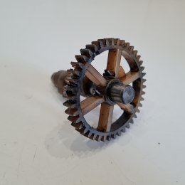 BRIGGS & STRATTON QUATTRO 3,5HP WAŁEK ROZRZĄDU