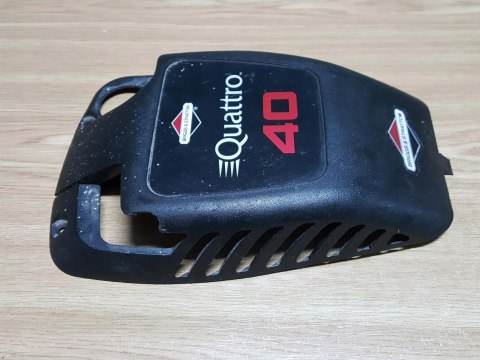 BRIGGS STRATTON QUATTRO 40 OSŁONA POKRYWA SILNIKA BRIGGS STRATTON QUATTRO 40 OSŁONA POKRYWA SILNIKA