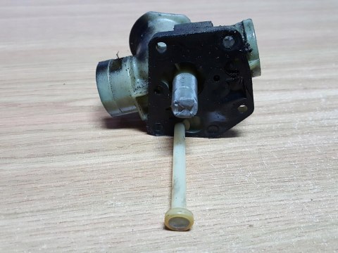 BRIGGS STRATTON SPRINT 40 GAŹNIK ORYGINAŁ BRIGGS STRATTON SPRINT 40 GAŹNIK ORYGINAŁ