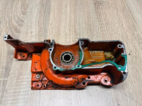 HUSQVARNA 66 KARTER OBUDOWA SILNIKA KORPUS HUSQVARNA 66 KARTER OBUDOWA SILNIKA KORPUS