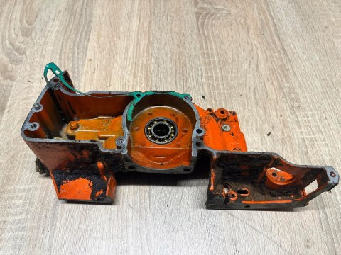 HUSQVARNA 66 KARTER OBUDOWA SILNIKA KORPUS HUSQVARNA 66 KARTER OBUDOWA SILNIKA KORPUS