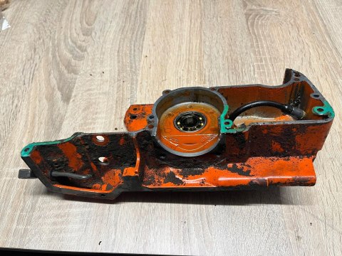 HUSQVARNA 66 KARTER OBUDOWA SILNIKA KORPUS HUSQVARNA 66 KARTER OBUDOWA SILNIKA KORPUS