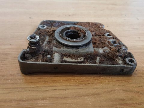 HUSQVARNA 66 POMPA POMPKA OLEJU OLEJOWA HUSQVARNA 66 POMPA POMPKA OLEJU OLEJOWA