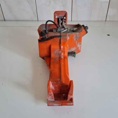 HUSQVARNA K950 RĄCZKA GAZU RĘKOJEŚĆ ZBIORNIK UCHWYT HUSQVARNA K950 RĄCZKA GAZU RĘKOJEŚĆ ZBIORNIK UCHWYT