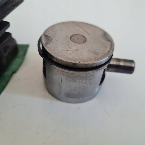 HUSQVARNA MONDO MAX CYLINDER TŁOK ORYGINAŁ KOMPLET HUSQVARNA MONDO MAX CYLINDER TŁOK ORYGINAŁ KOMPLET