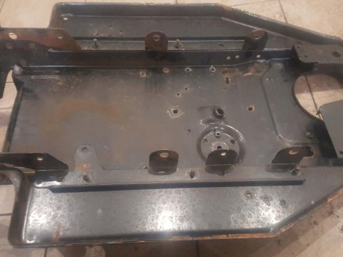 MTD TECUMSEH 12HP TUNEL ŚRODKOWY STELAŻ MOCOWANIE RAMA MTD TECUMSEH 12HP TUNEL ŚRODKOWY STELAŻ MOCOWANIE RAMA