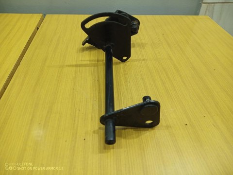 MTD TOPFLITE TRAKTOREK MOCOWANIE STELAŻ UCHWYT MTD TOPFLITE TRAKTOREK MOCOWANIE STELAŻ UCHWYT