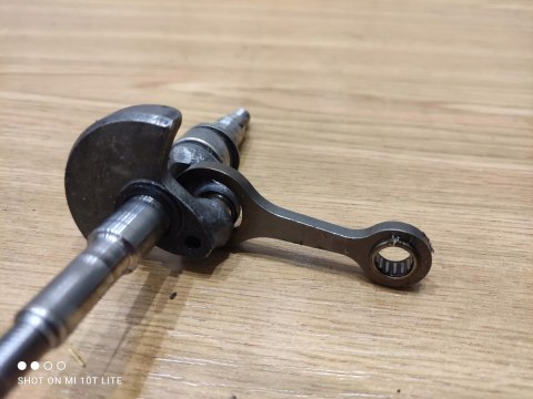 STIHL 015 AV WAŁ KORBOWY KORBOWÓD STIHL 015 AV WAŁ KORBOWY KORBOWÓD