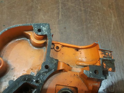 STIHL 015 KARTER OBUDOWA SILNIKA POŁÓWKA BLOK STIHL 015 KARTER OBUDOWA SILNIKA POŁÓWKA BLOK