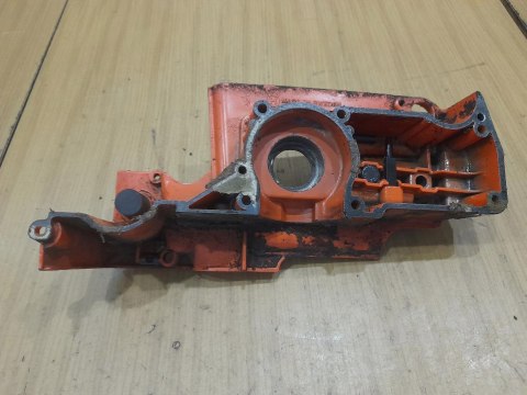 HUSQVARNA 50 KARTER OBUDOWA SILNIKA POŁÓWKA BLOK HUSQVARNA 50 KARTER OBUDOWA SILNIKA POŁÓWKA BLOK