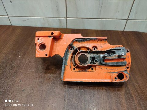 HUSQVARNA 50 KARTER OBUDOWA SILNIKA POŁÓWKA BLOK HUSQVARNA 50 KARTER OBUDOWA SILNIKA POŁÓWKA BLOK