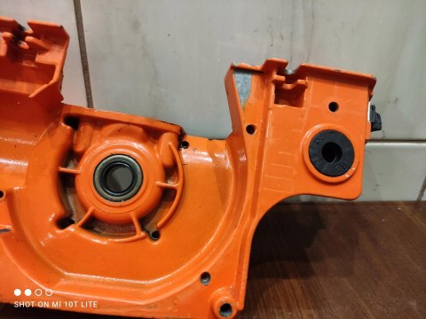 HUSQVARNA 50 KARTER OBUDOWA SILNIKA POŁÓWKA BLOK HUSQVARNA 50 KARTER OBUDOWA SILNIKA POŁÓWKA BLOK