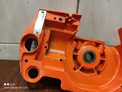 HUSQVARNA 50 KARTER OBUDOWA SILNIKA POŁÓWKA BLOK HUSQVARNA 50 KARTER OBUDOWA SILNIKA POŁÓWKA BLOK