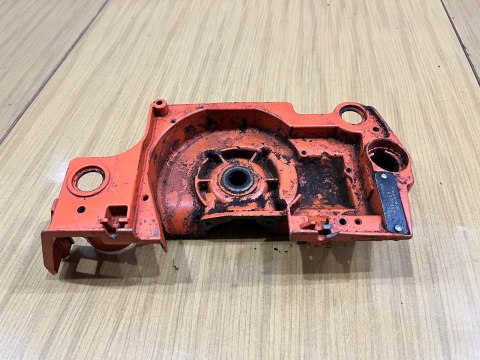 HUSQVARNA 50 KARTER OBUDOWA SILNIKA POŁÓWKA BLOK HUSQVARNA 50 KARTER OBUDOWA SILNIKA POŁÓWKA BLOK