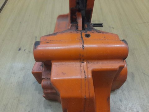 HUSQVARNA 50 RĄCZKA GAZU OBUDOWA ZBIORNIK HUSQVARNA 50 RĄCZKA GAZU OBUDOWA ZBIORNIK