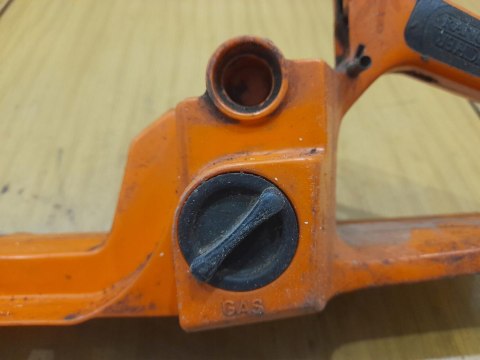 HUSQVARNA 50 RĄCZKA GAZU OBUDOWA ZBIORNIK HUSQVARNA 50 RĄCZKA GAZU OBUDOWA ZBIORNIK