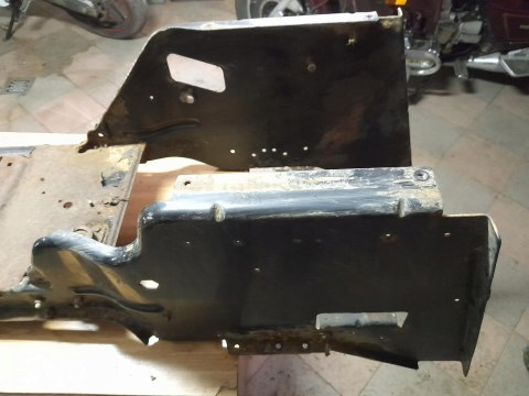MTD SILVER 15/92 TUNEL ŚRODKOWY STELAŻ KORPUS MTD SILVER 15/92 TUNEL ŚRODKOWY STELAŻ KORPUS