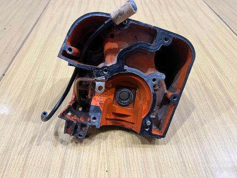 STIHL 011 AV KARTER OBUDOWA SILNIKA POŁÓWKA KORPUS STIHL 011 AV KARTER OBUDOWA SILNIKA POŁÓWKA KORPUS