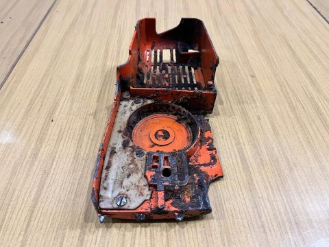 STIHL 011 AV OSŁONA OBUDOWA POKRYWA STIHL 011 AV OSŁONA OBUDOWA POKRYWA